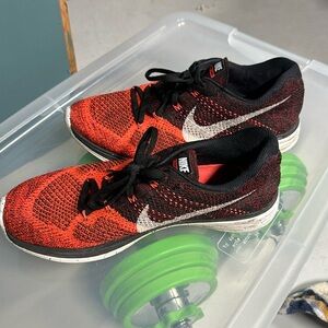 Nike fly knit Lunar 3 size 10.5. Used slightly dirty but in good condition.